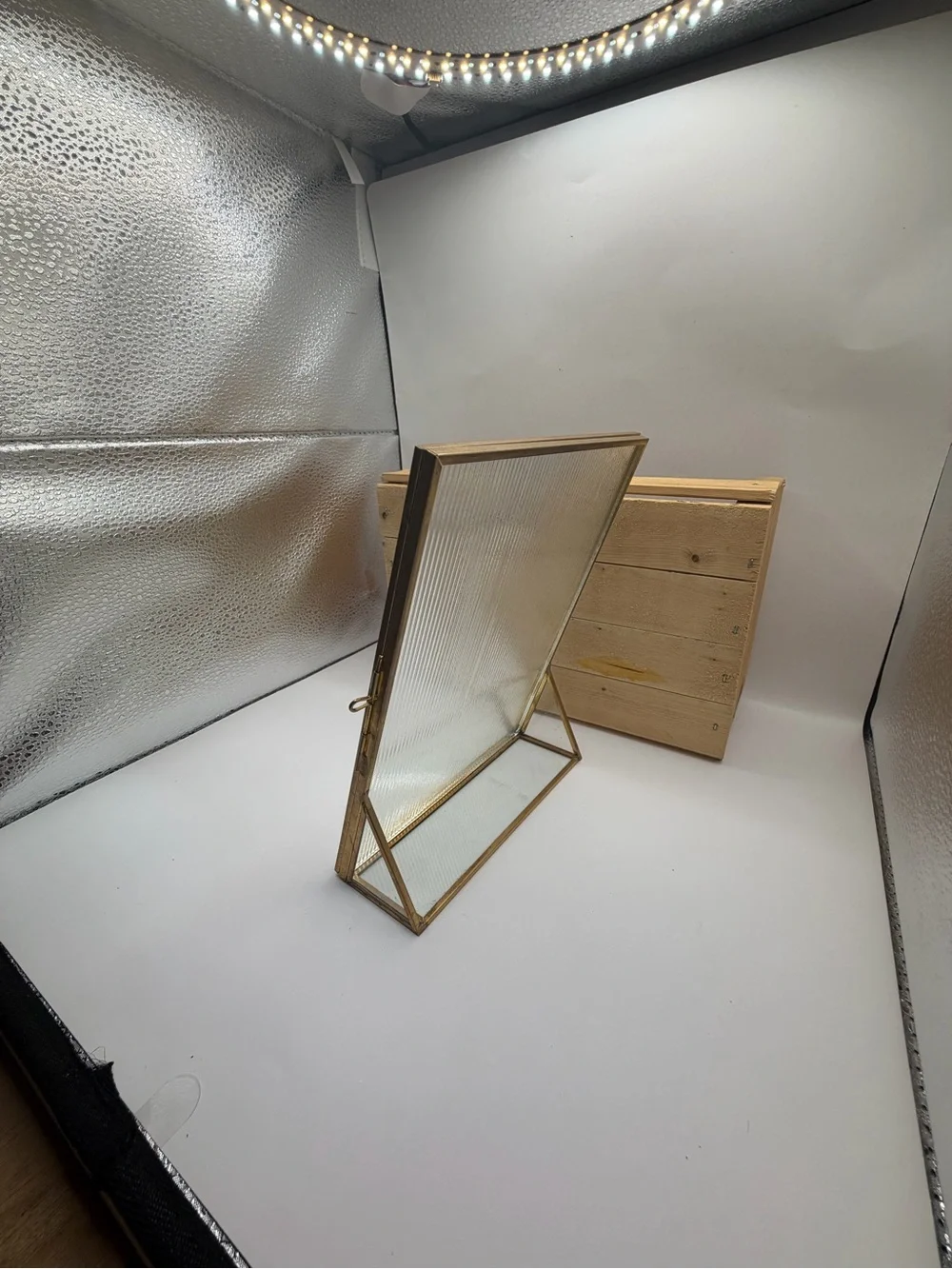 Vintage Brass Fluted Glass Hinged Standing Photo Frame 8x6